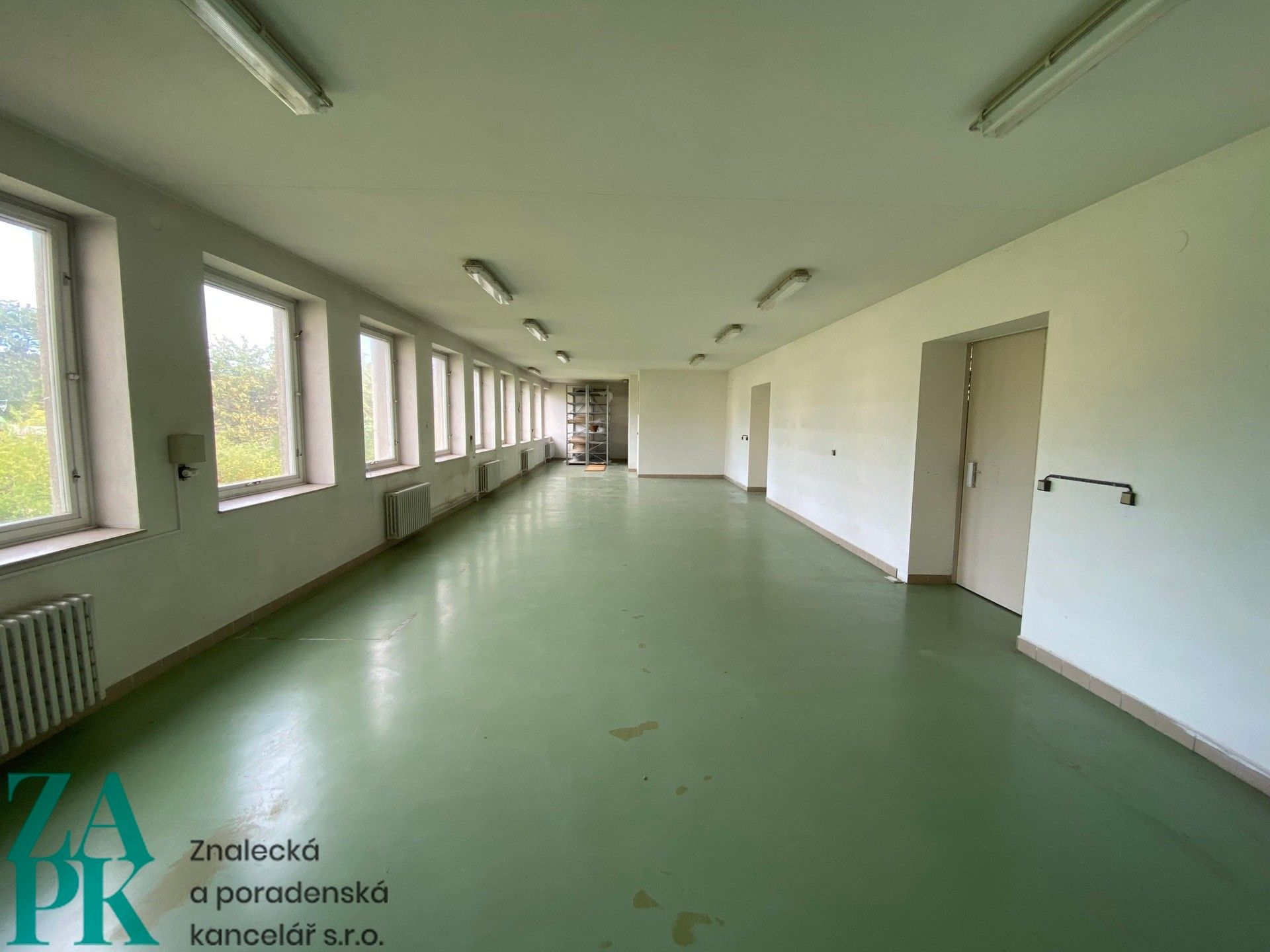Pronájem komerčního prostoru 1000 m² - foto 17