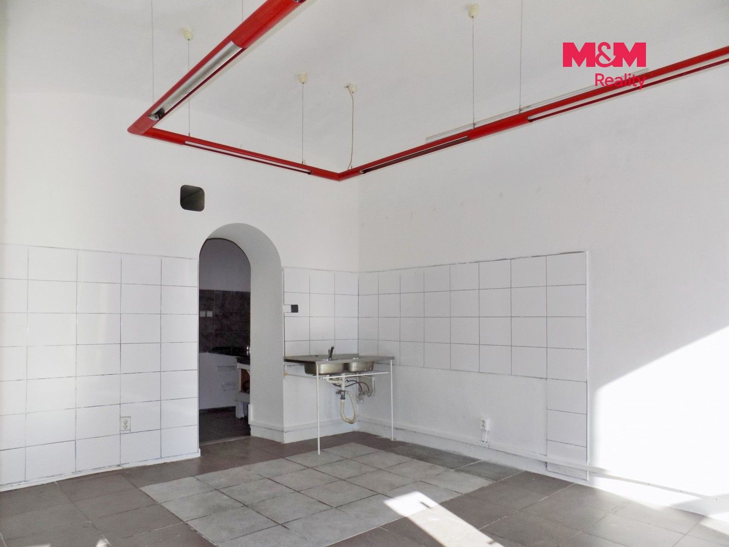 Pronájem komerčního prostoru 68 m² - foto 4