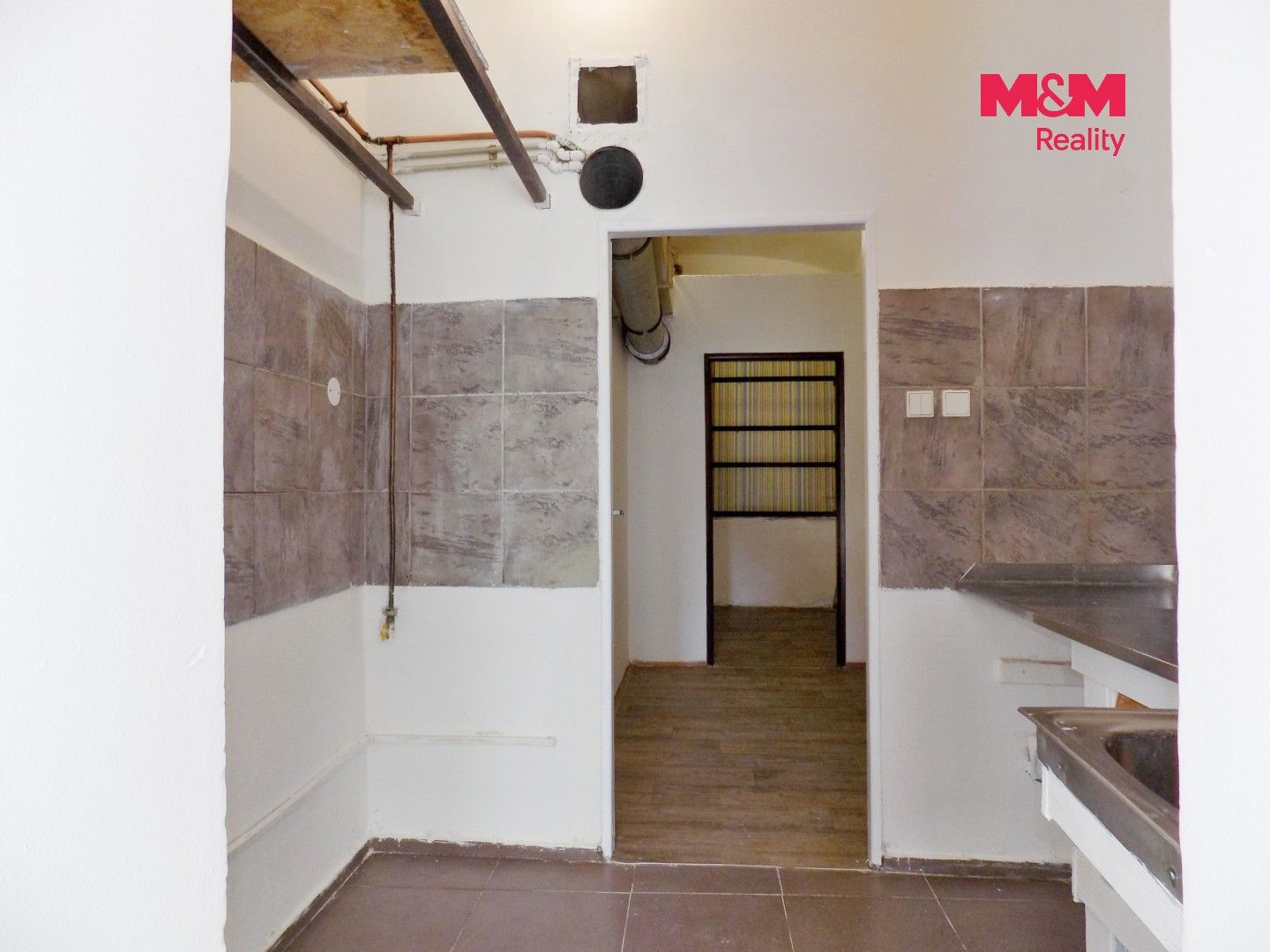 Pronájem komerčního prostoru 68 m² - foto 8