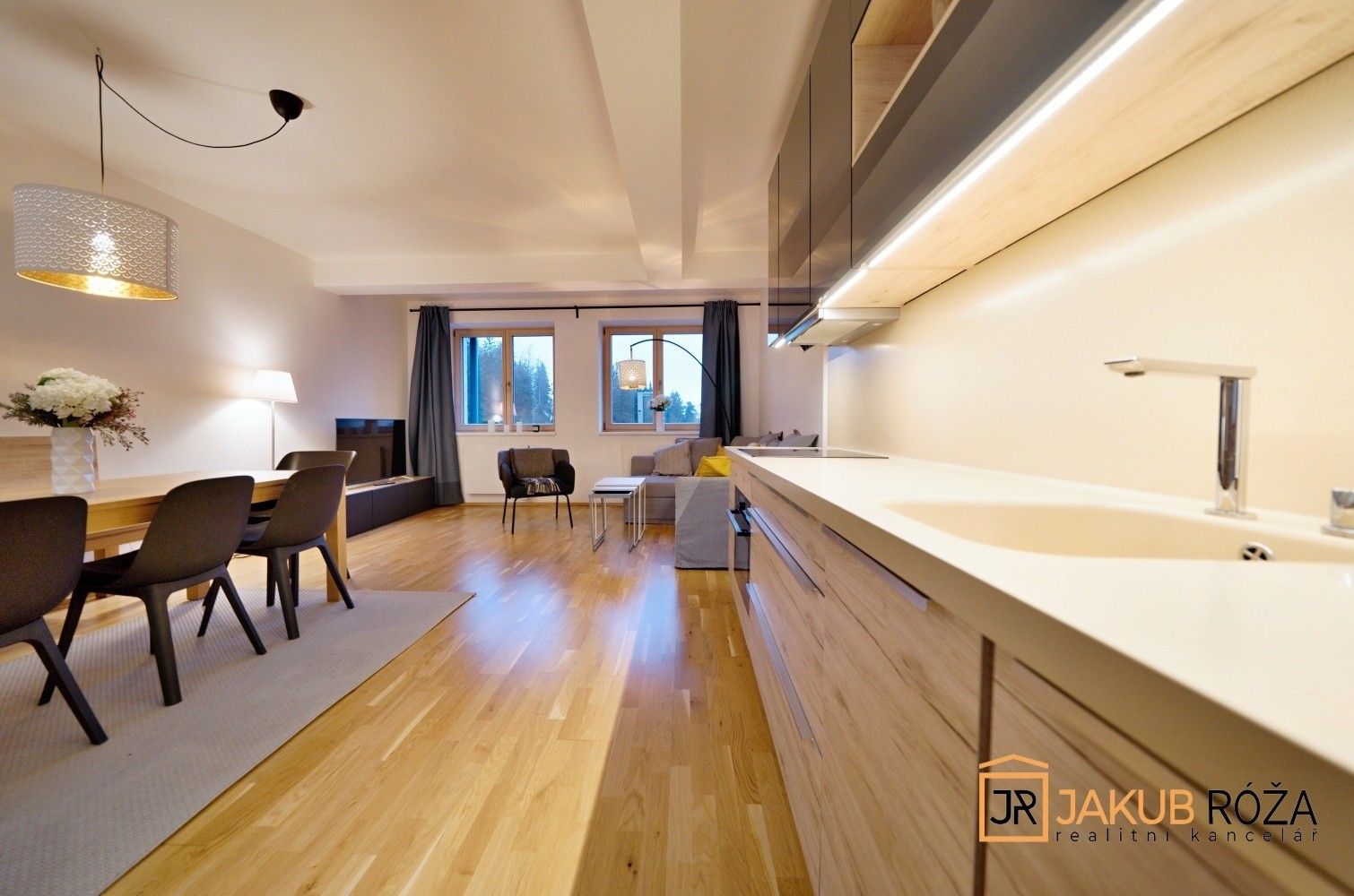 Prodej bytu 3+kk 89 m² - foto 1