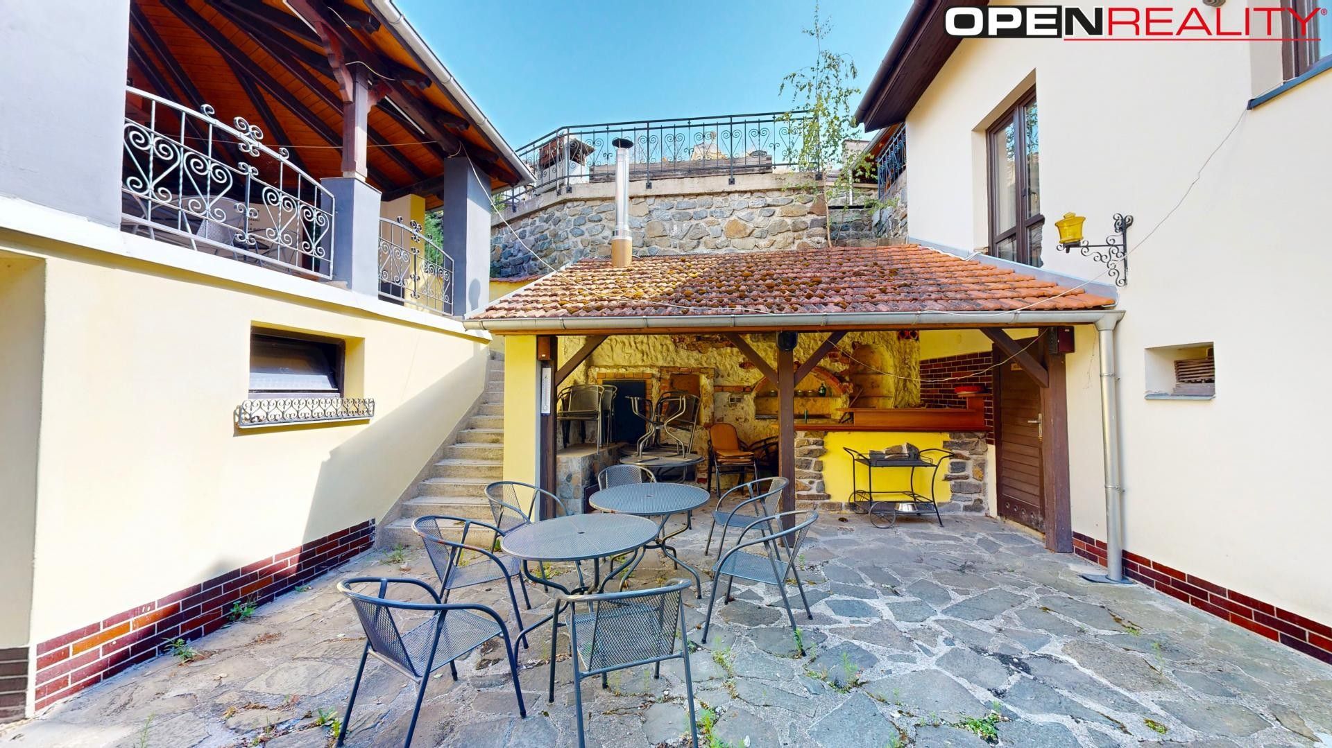 Pronájem komerčního prostoru 800 m² - foto 4