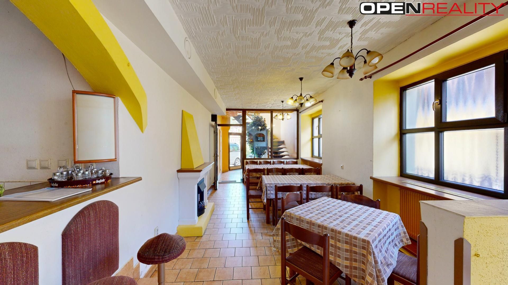 Pronájem komerčního prostoru 800 m² - foto 10