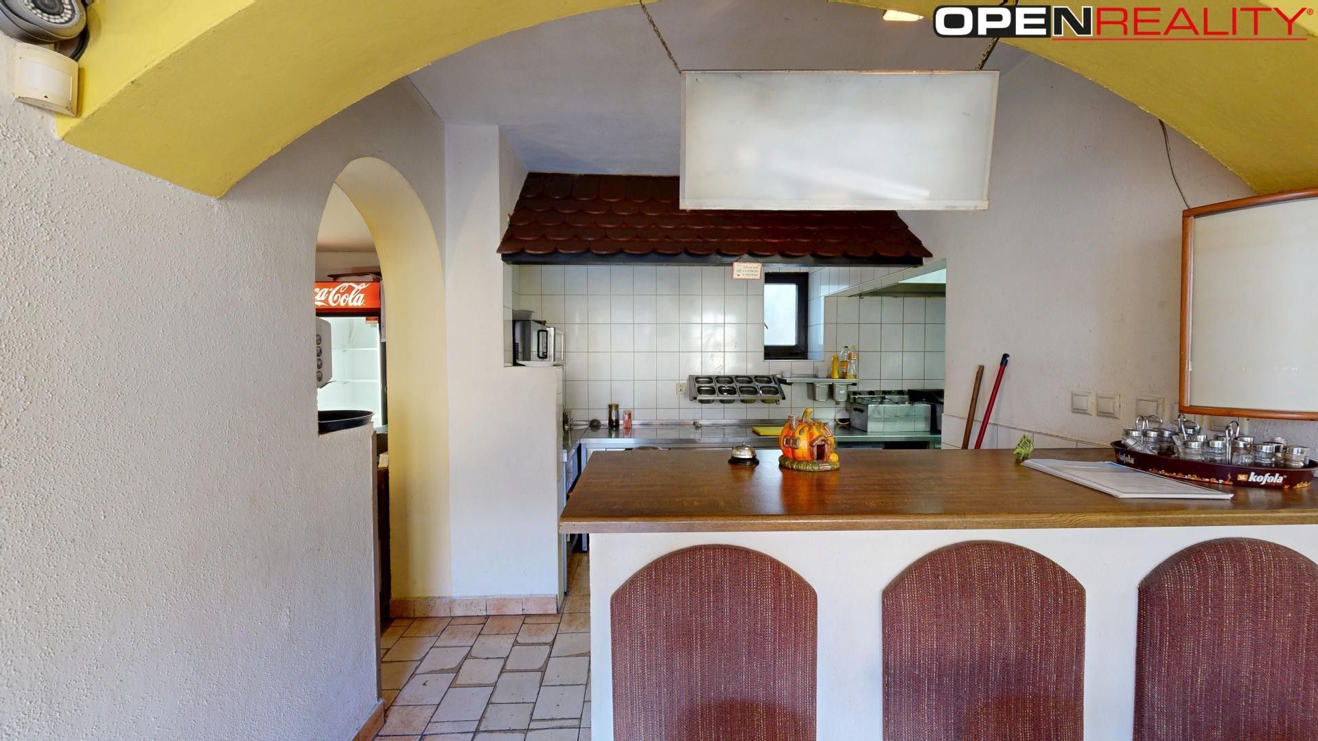 Pronájem komerčního prostoru 800 m² - foto 12