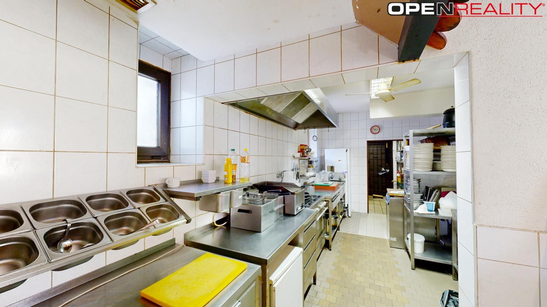 Pronájem komerčního prostoru 800 m² - foto 17