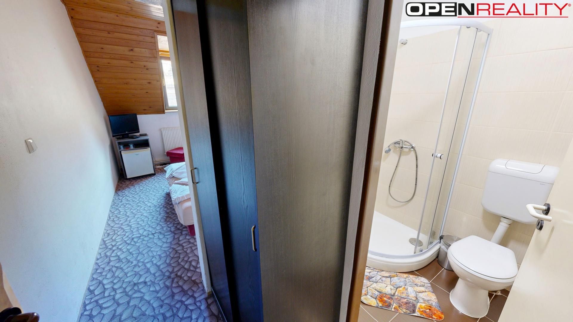 Pronájem komerčního prostoru 800 m² - foto 30