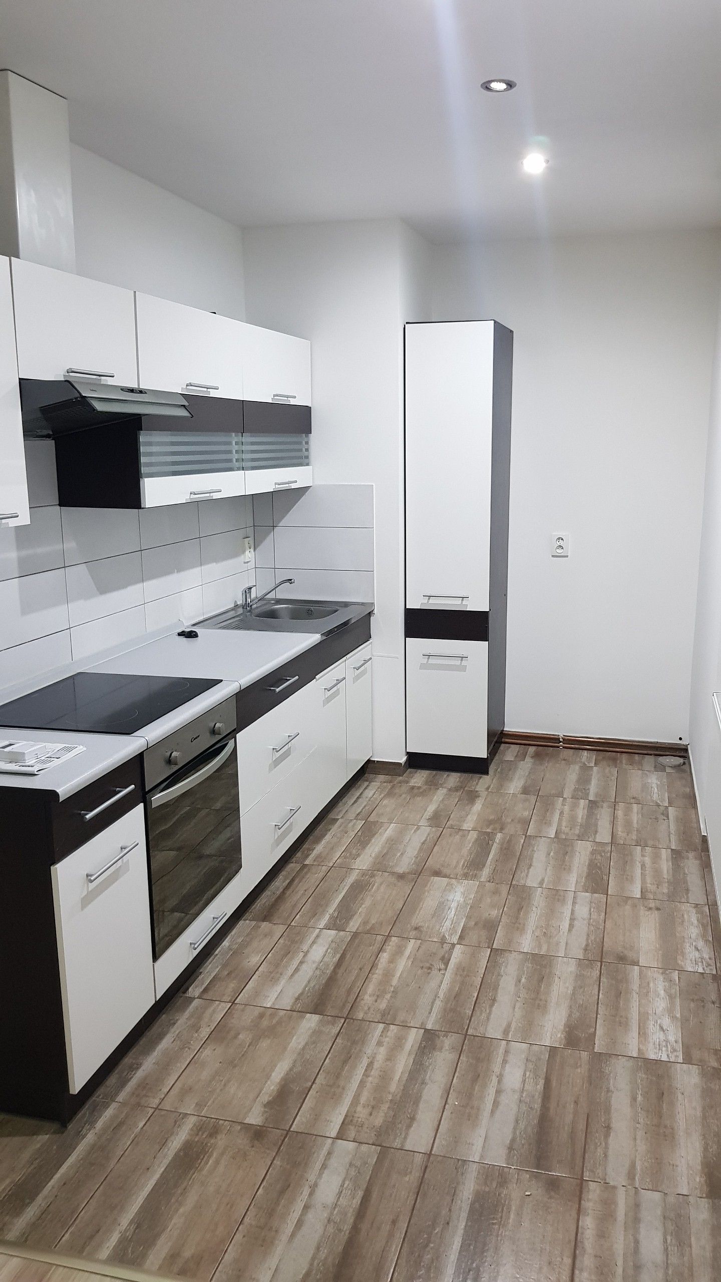 Pronájem bytu 2+kk 54 m² - foto 3