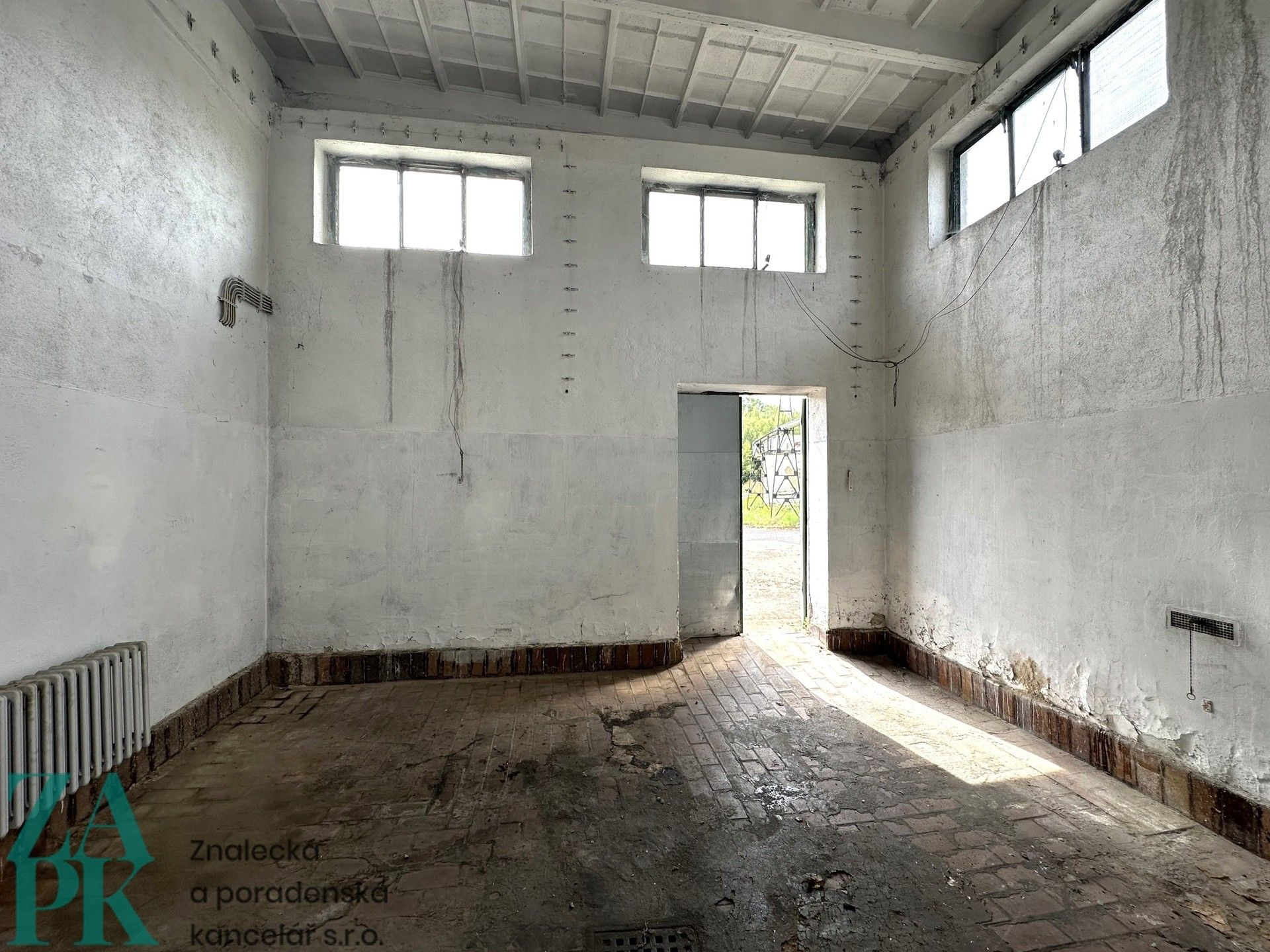 Pronájem komerčního prostoru 350 m² - foto 8