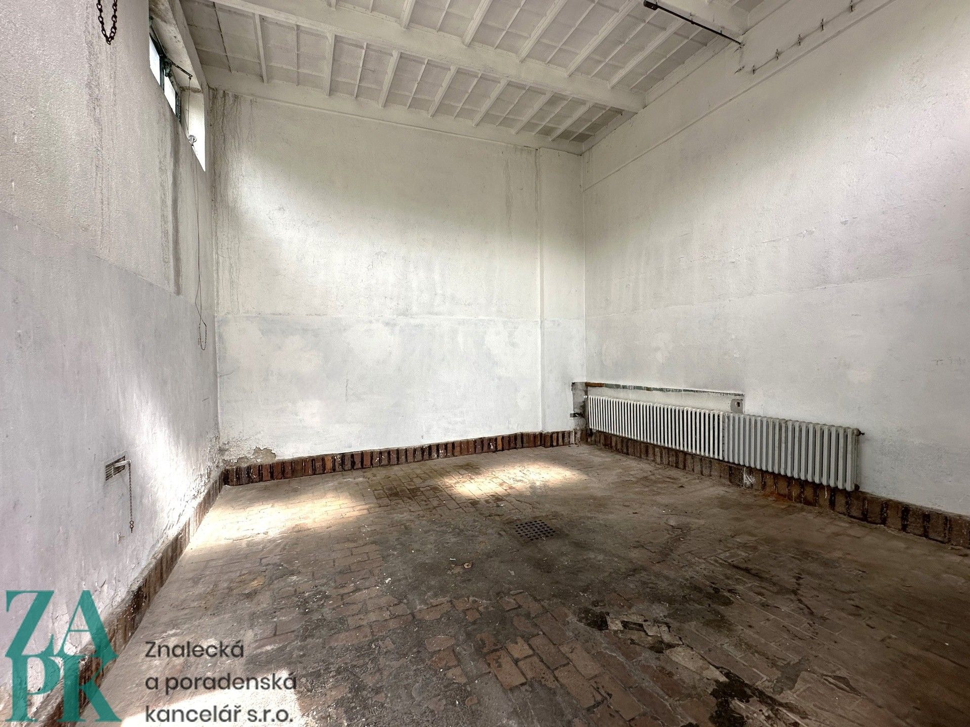 Pronájem komerčního prostoru 350 m² - foto 9