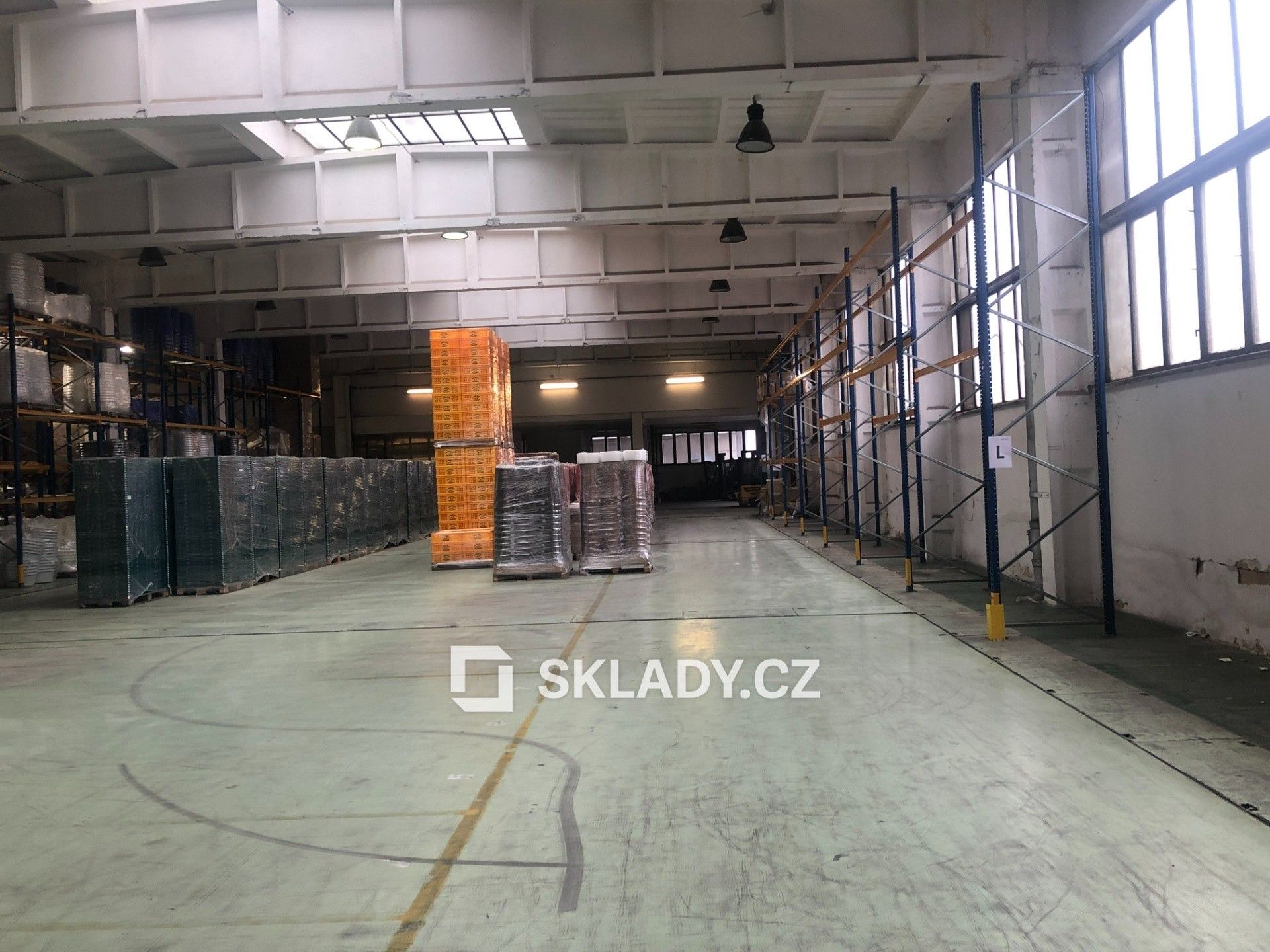 Pronájem komerčního prostoru 1150 m² - foto 6
