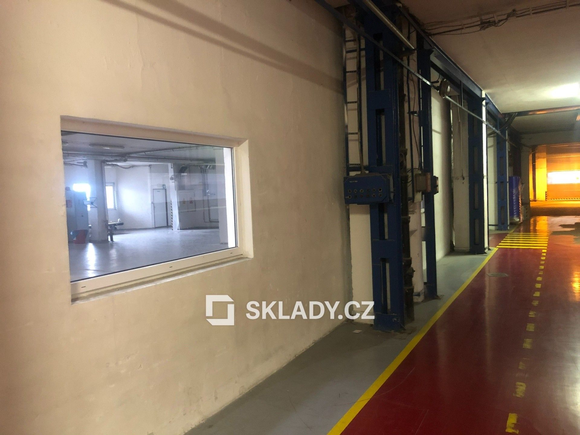Pronájem komerčního prostoru 1150 m² - foto 12