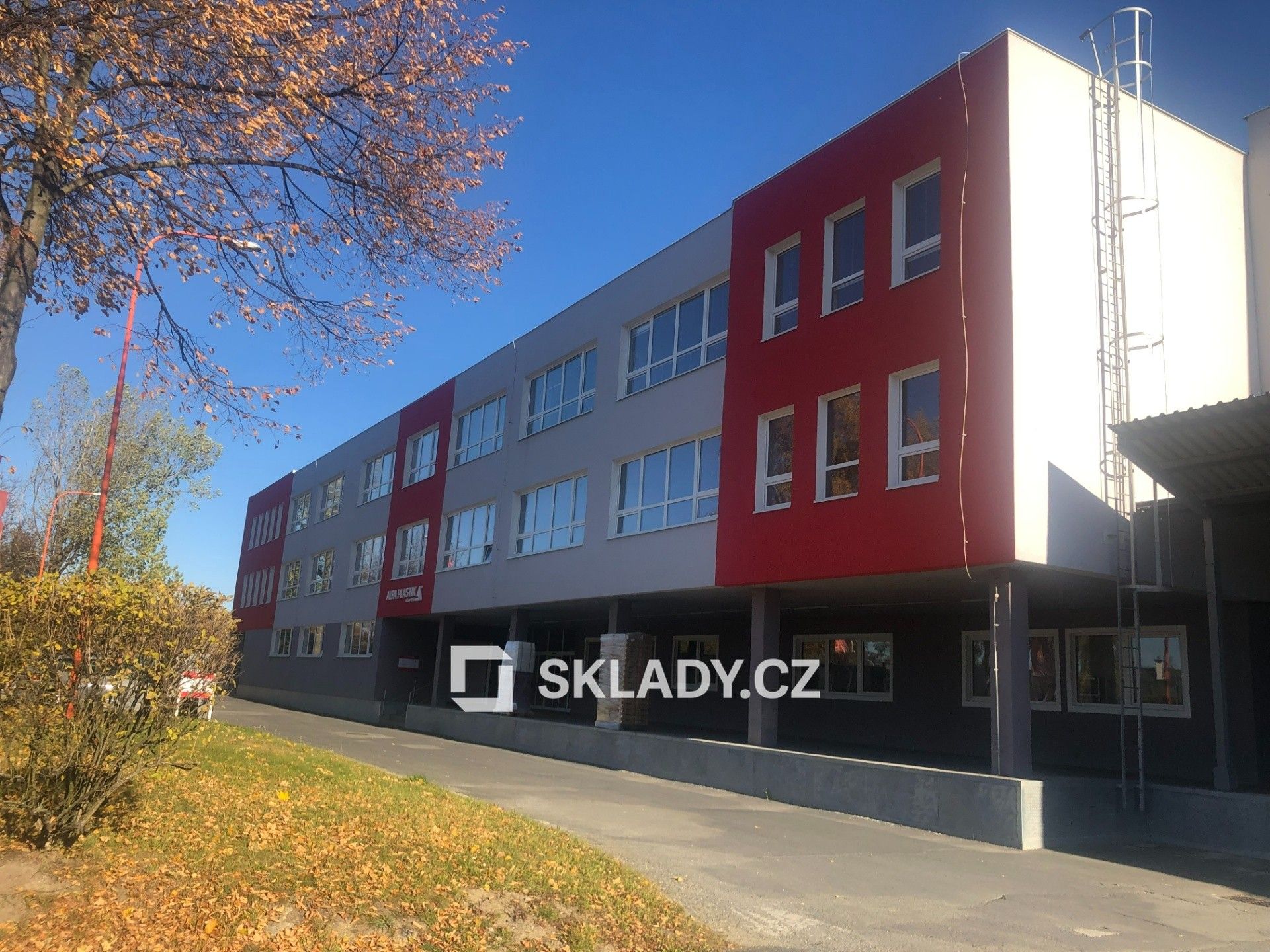 Pronájem komerčního prostoru 1150 m² - foto 14