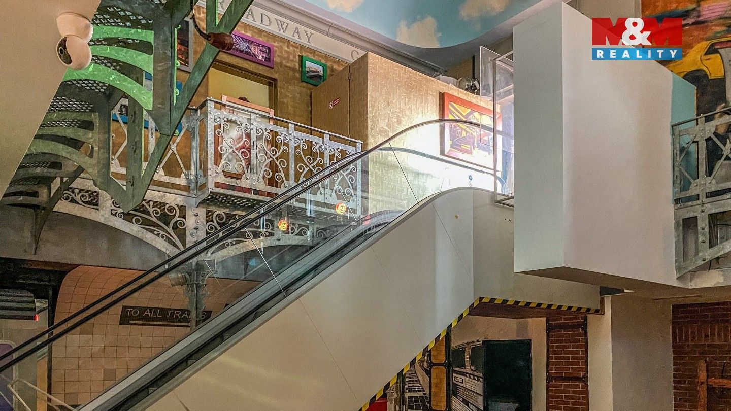Pronájem komerčního prostoru 250 m² - foto 7