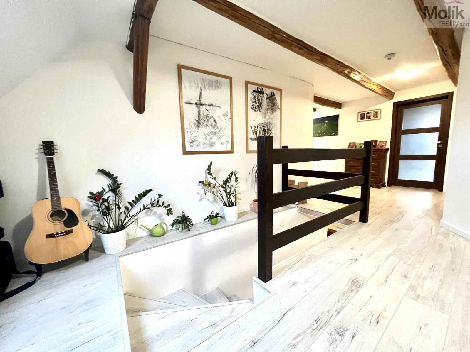 Prodej nemovitosti 200 m² - foto 14