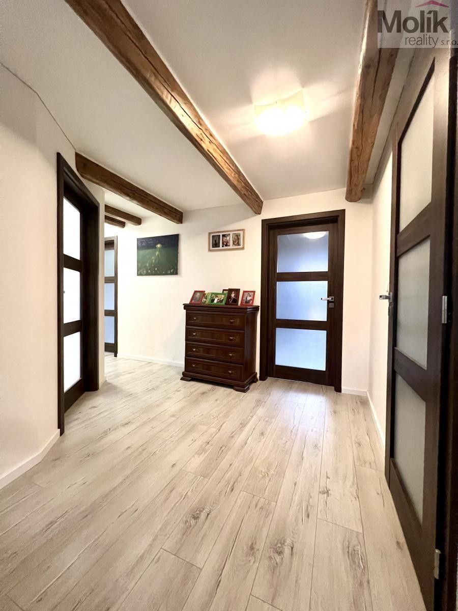 Prodej nemovitosti 200 m² - foto 16
