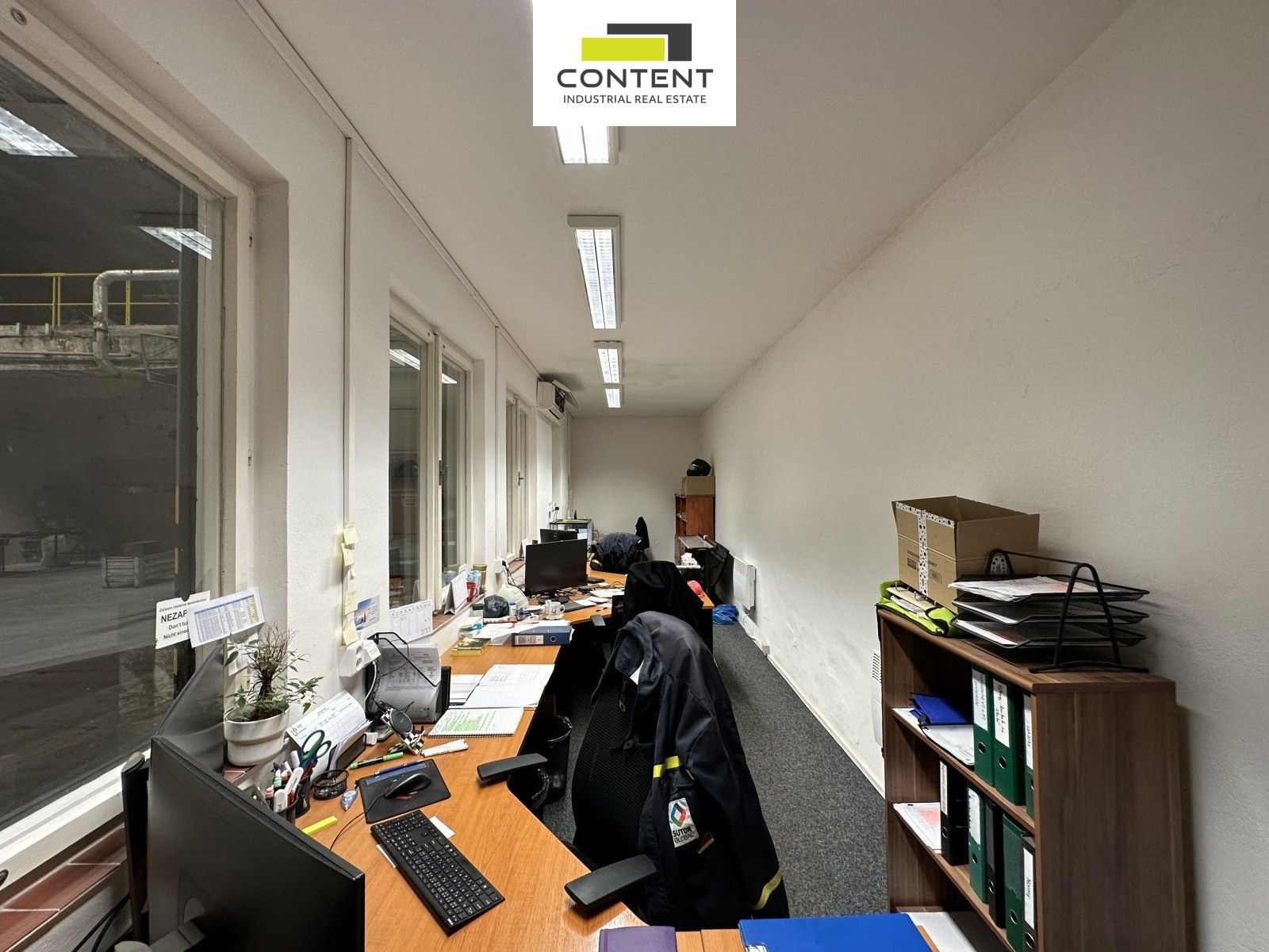 Pronájem komerčního prostoru 7684 m² - foto 17