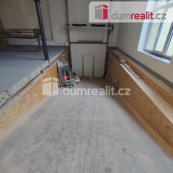 Pronájem komerčního prostoru 200 m² - foto 3