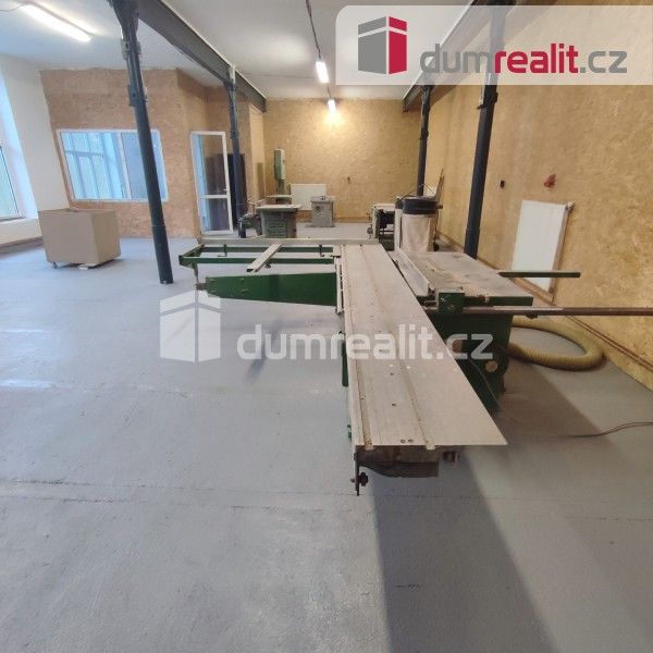 Pronájem komerčního prostoru 200 m² - foto 6