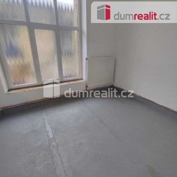 Pronájem komerčního prostoru 200 m² - foto 11