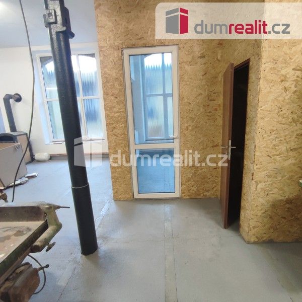 Pronájem komerčního prostoru 200 m² - foto 13