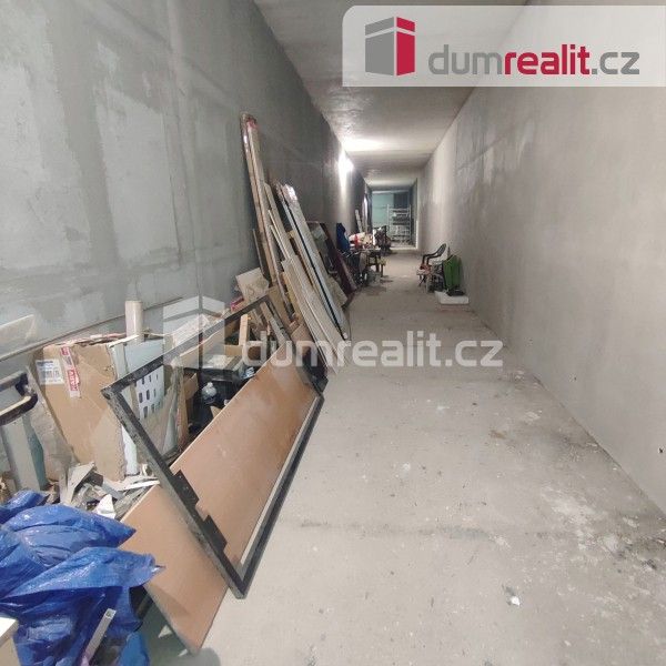 Pronájem komerčního prostoru 200 m² - foto 19