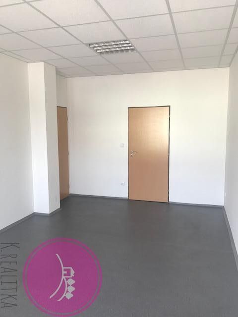 Pronájem komerčního prostoru 50 m² - foto 3