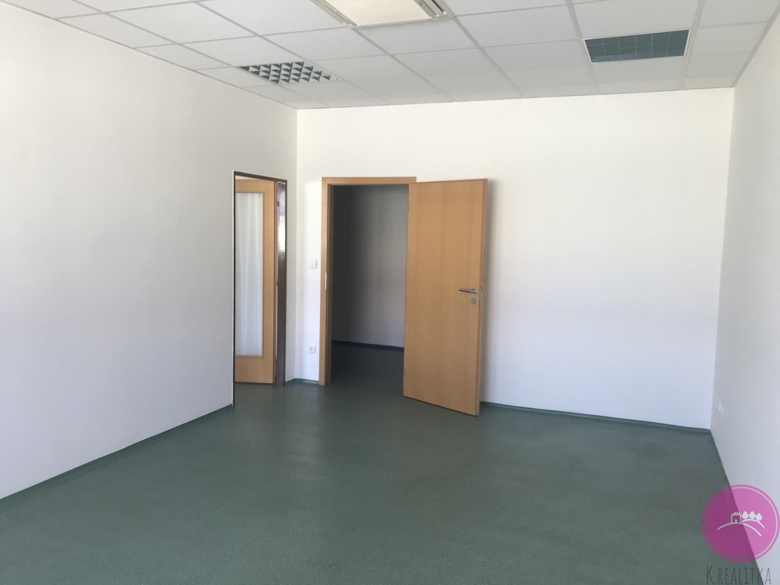Pronájem komerčního prostoru 50 m² - foto 6