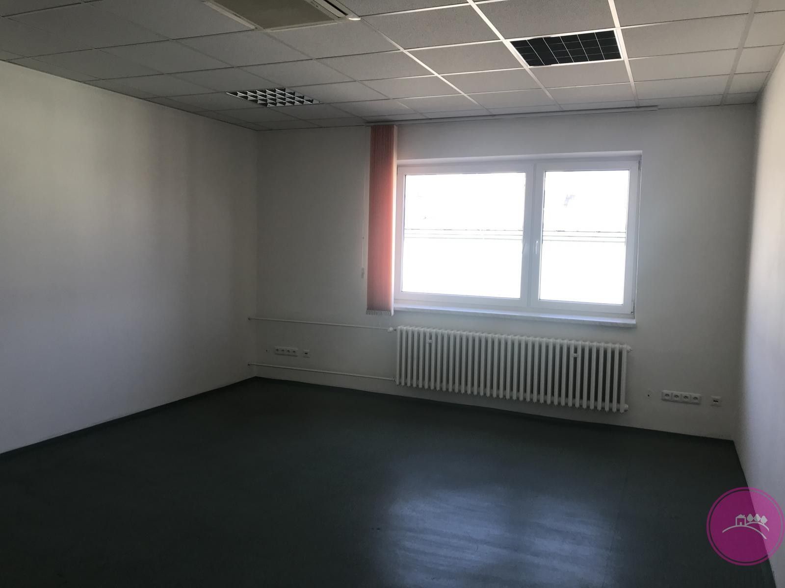 Pronájem komerčního prostoru 50 m² - foto 7