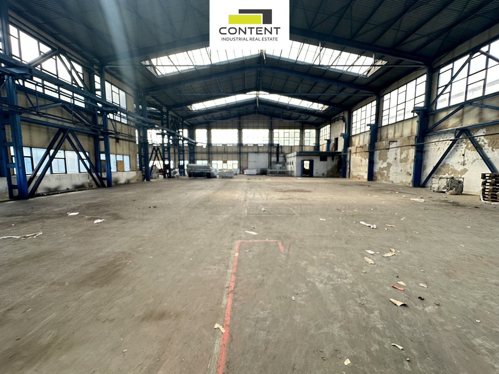 Pronájem komerčního prostoru 2050 m² - foto 8
