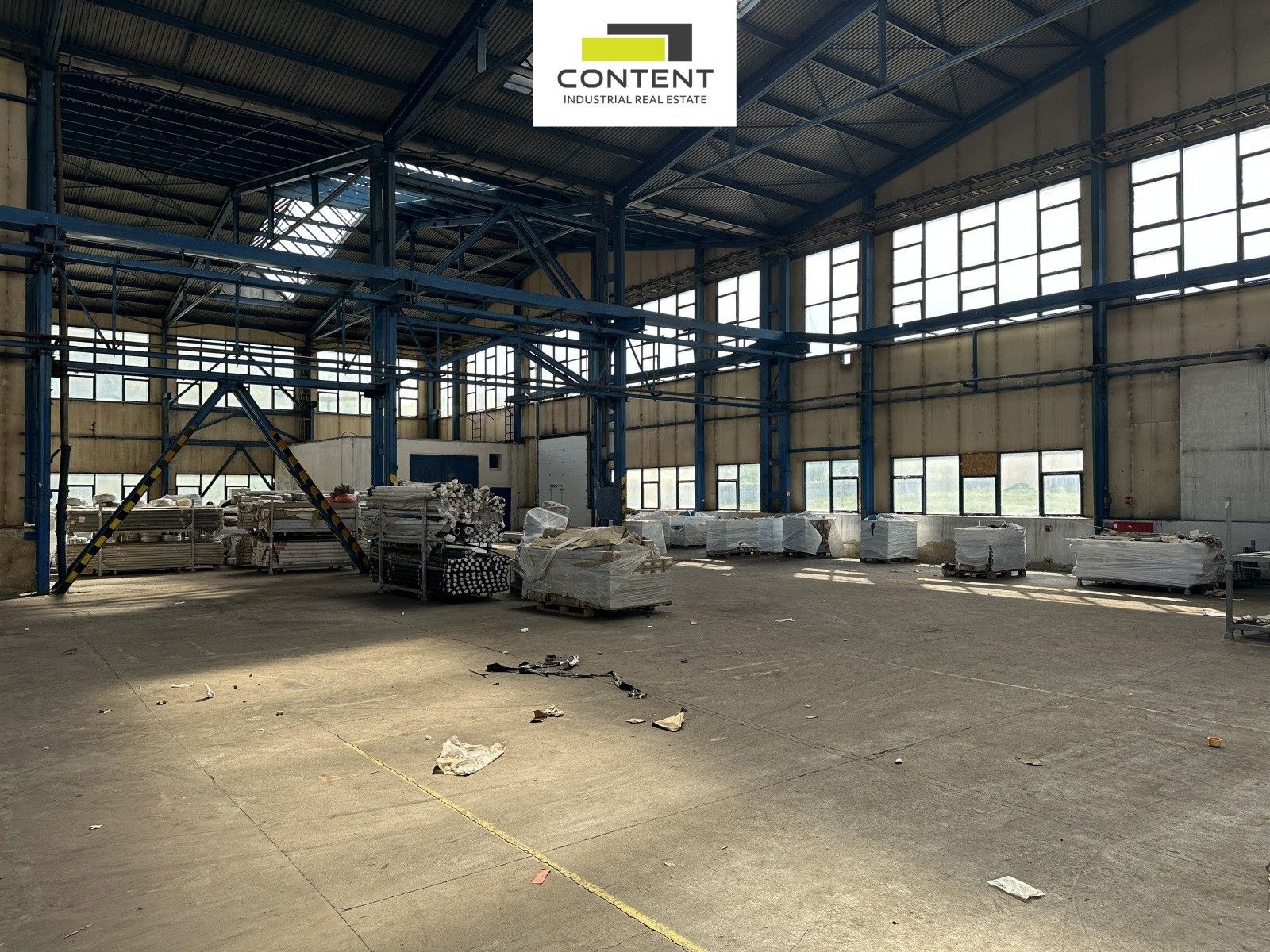 Pronájem komerčního prostoru 2050 m² - foto 11