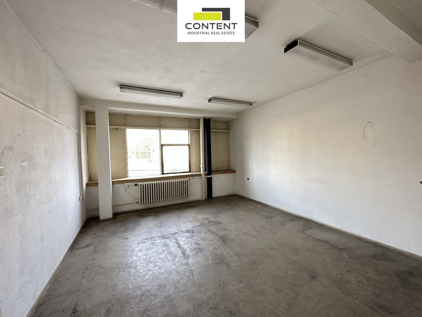 Pronájem komerčního prostoru 2050 m² - foto 15