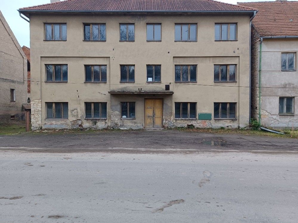 Prodej domu 1600 m² - foto 1