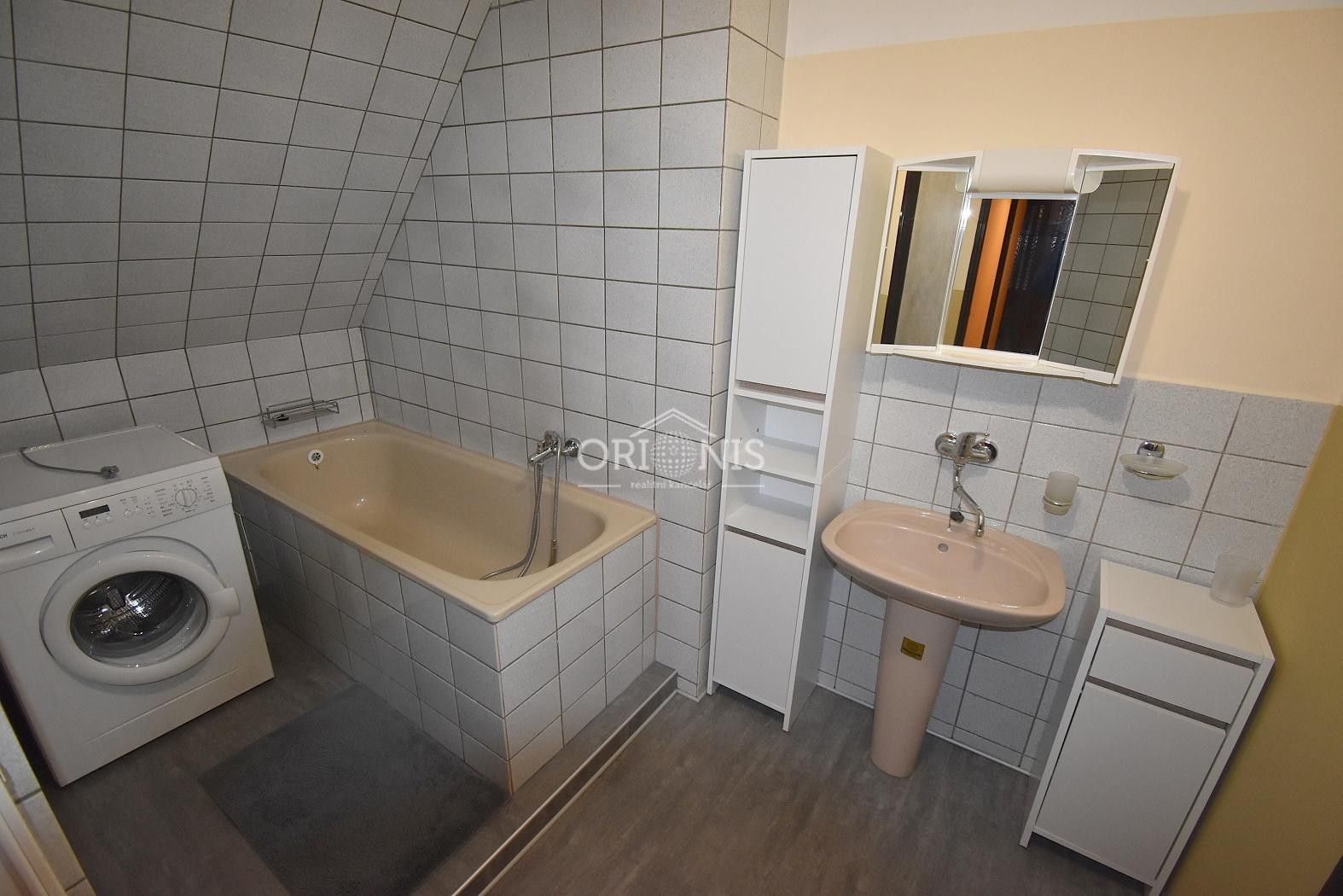 Pronájem bytu 2+1 63 m² - foto 10