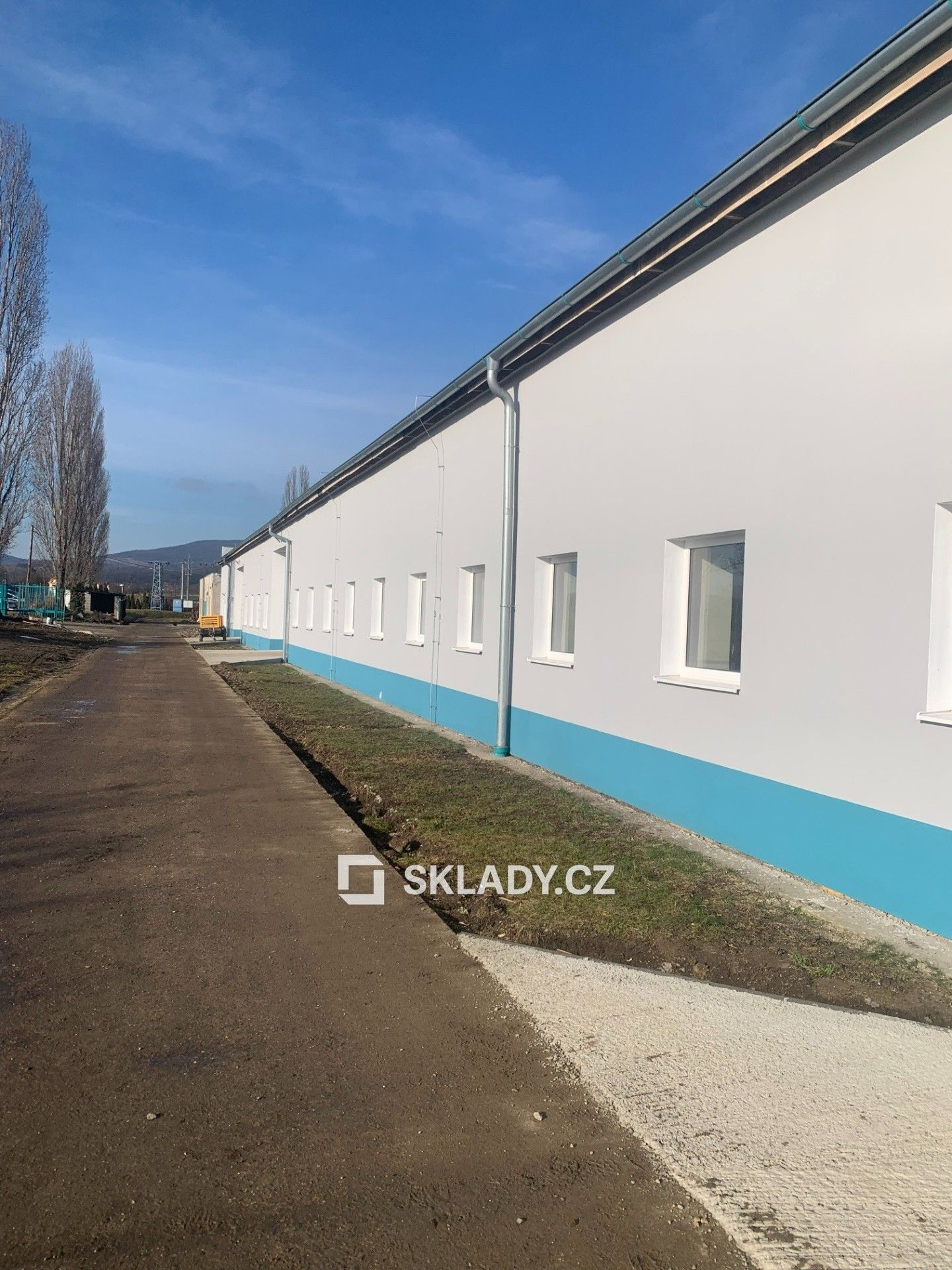 Pronájem komerčního prostoru 1400 m² - foto 2