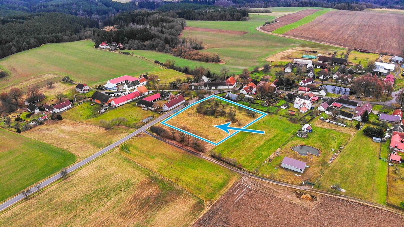 Prodej pozemku 1515 m² - foto 1