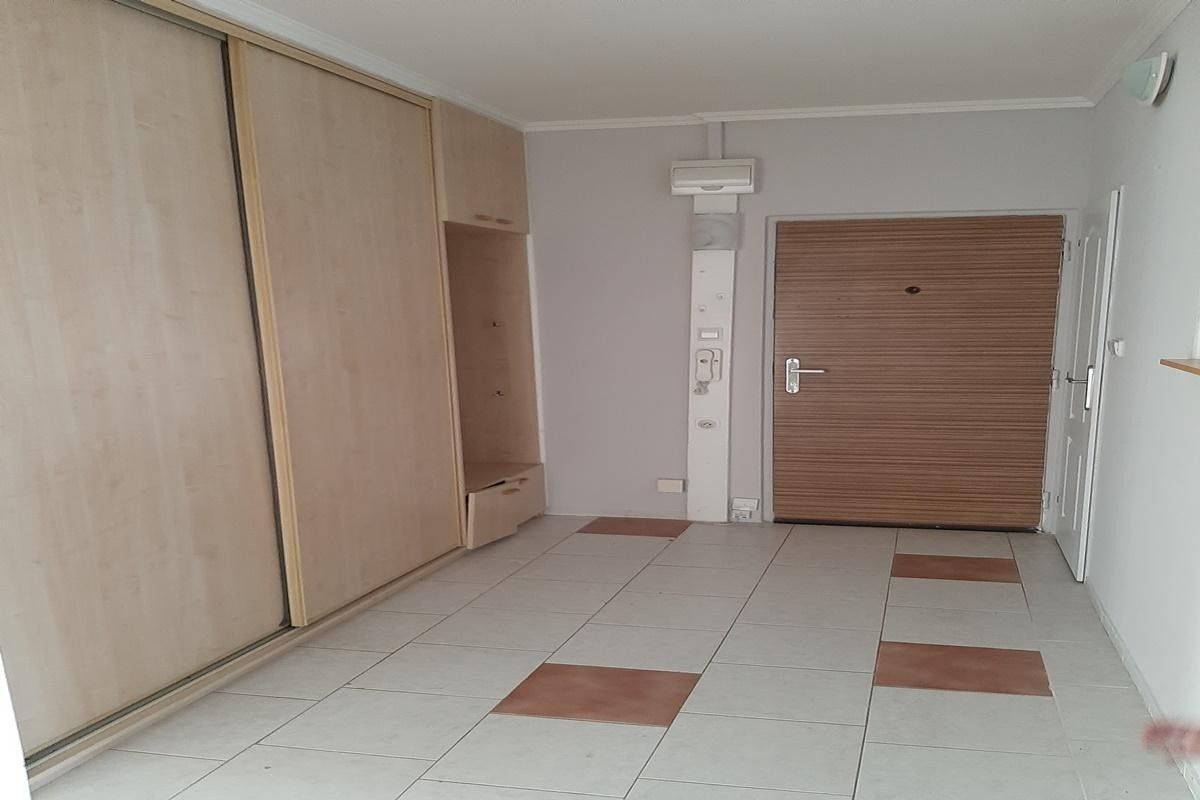 Pronájem bytu 2+1 68 m² - foto 9