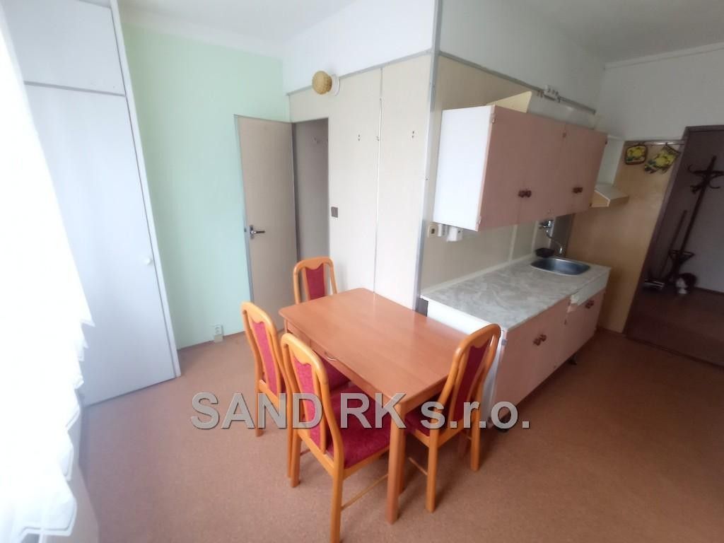 Pronájem bytu 3+1 62 m² - foto 6