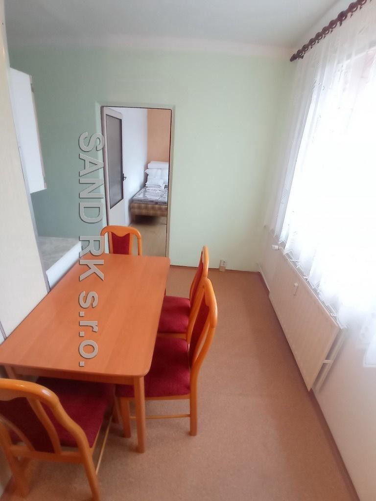 Pronájem bytu 3+1 62 m² - foto 11