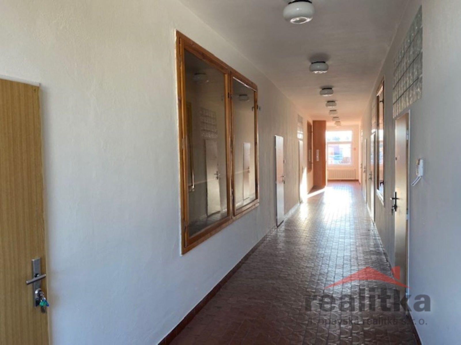 Pronájem komerčního prostoru 8 m² - foto 11