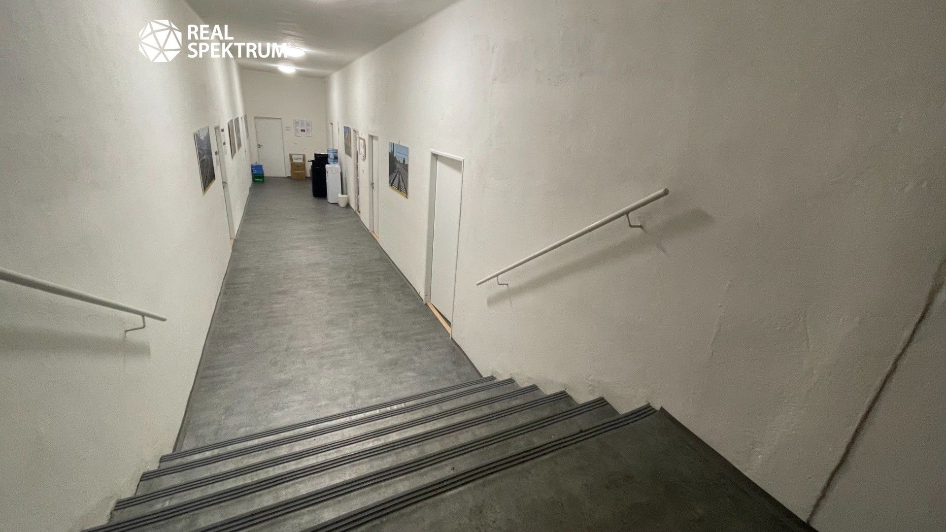 Pronájem komerčního prostoru 203 m² - foto 13