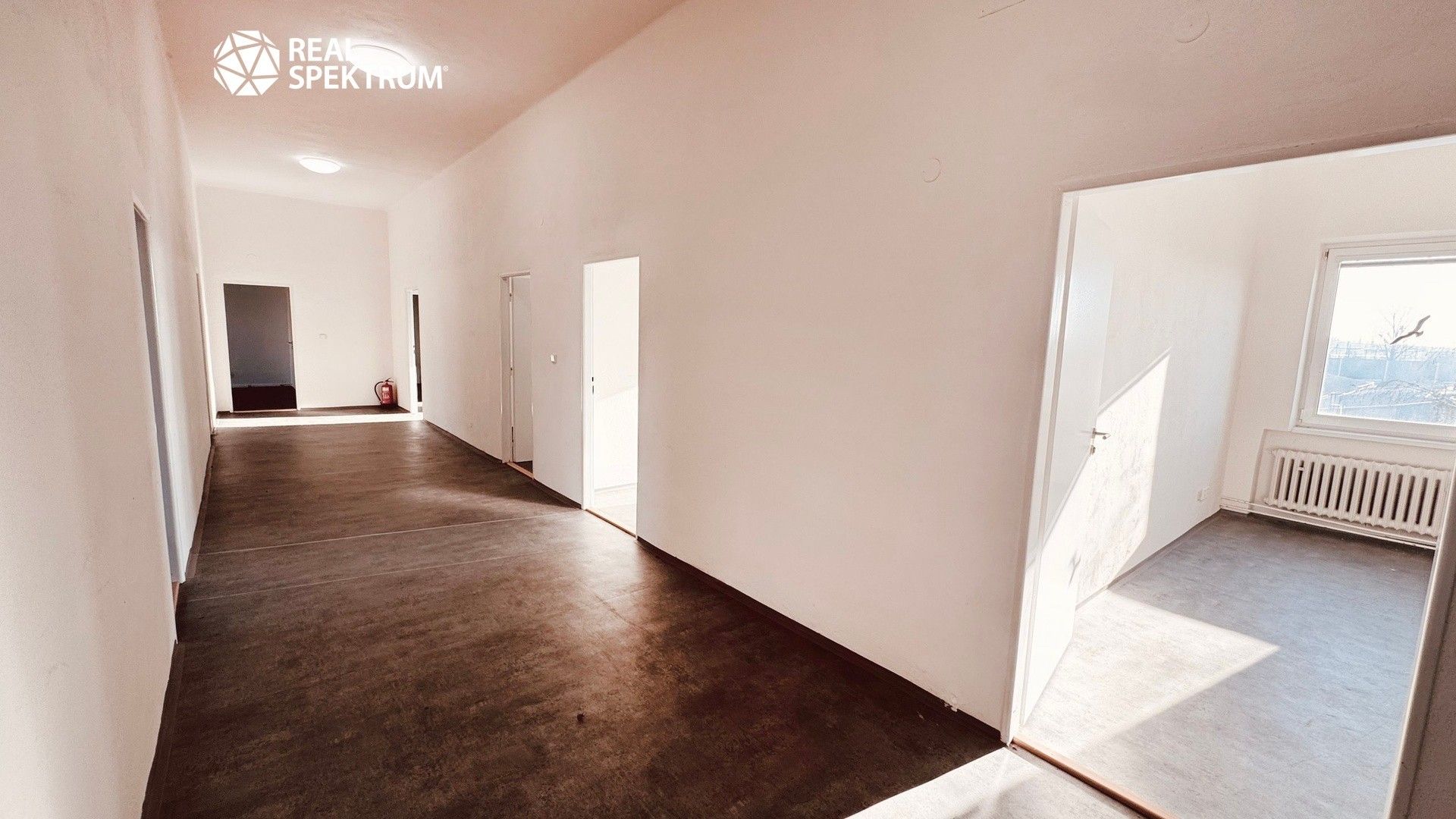 Pronájem komerčního prostoru 203 m² - foto 15