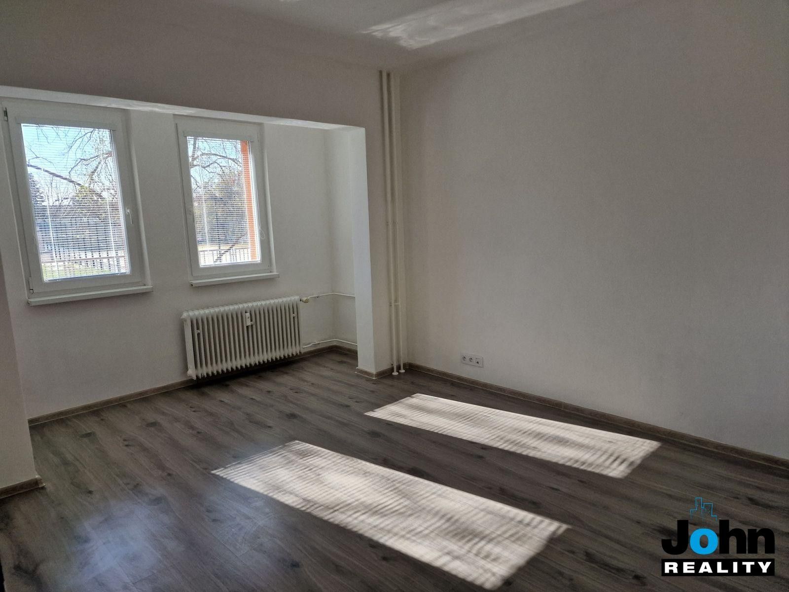 Pronájem bytu 1+1 36 m² - foto 4