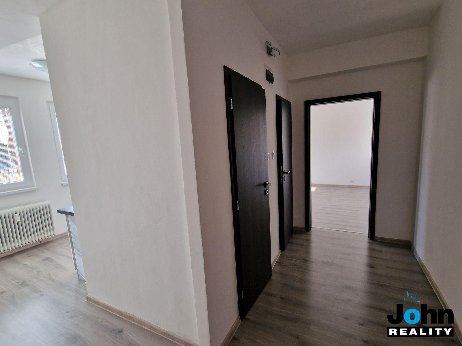 Pronájem bytu 1+1 36 m² - foto 9