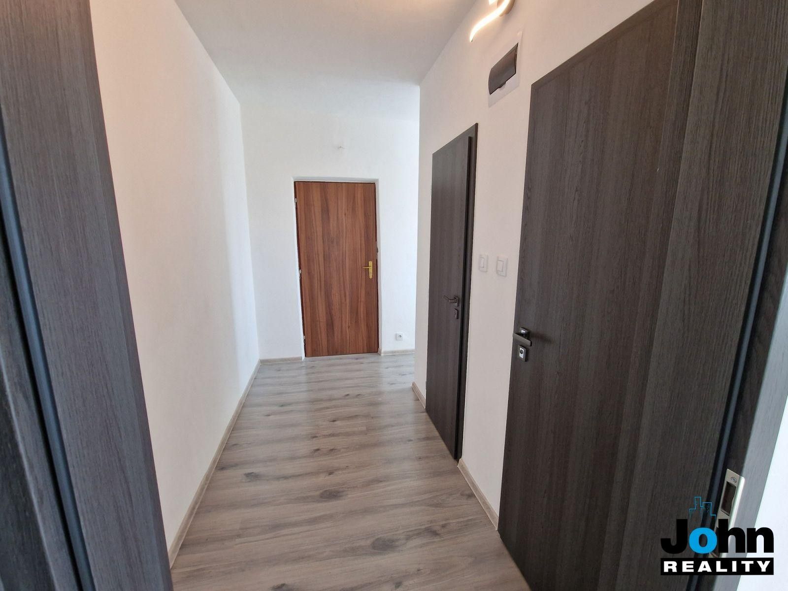 Pronájem bytu 1+1 36 m² - foto 10