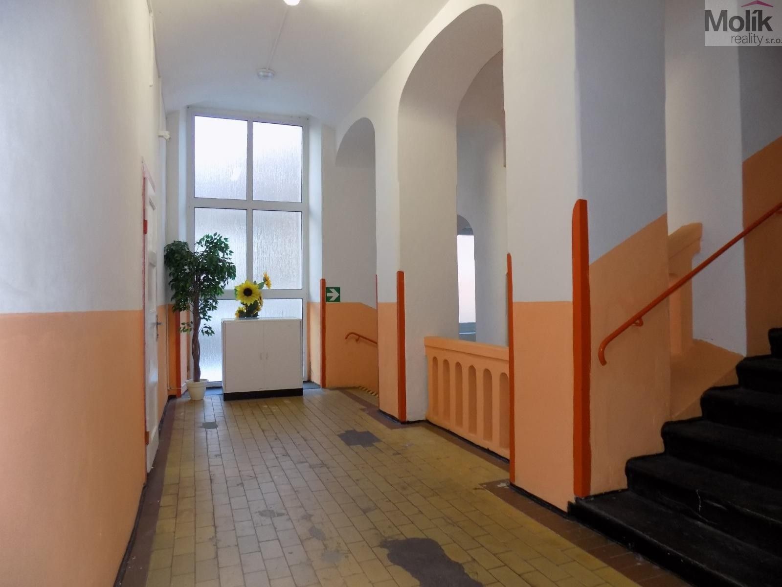 Pronájem komerčního prostoru 600 m² - foto 4