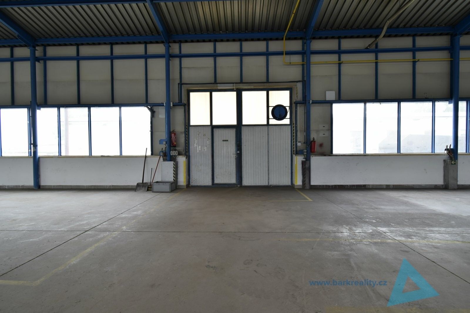 Pronájem komerčního prostoru 648 m² - foto 9