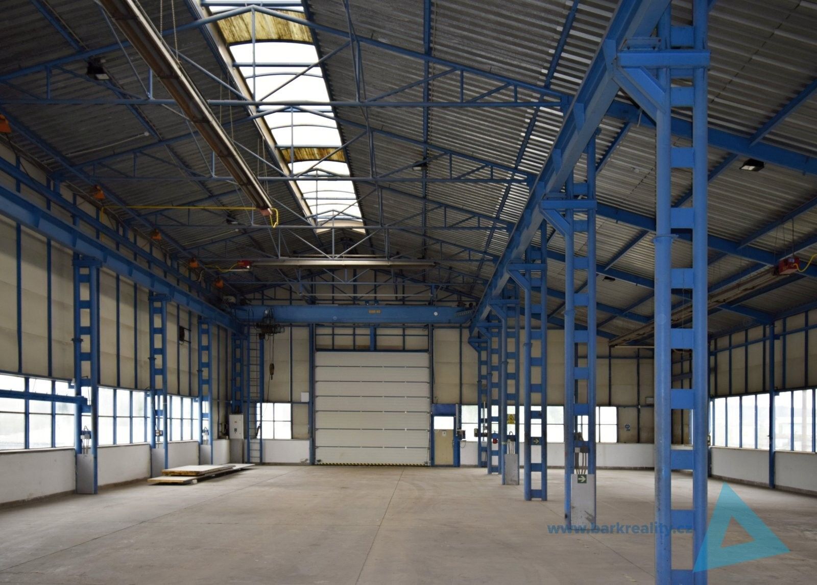 Pronájem komerčního prostoru 648 m² - foto 11