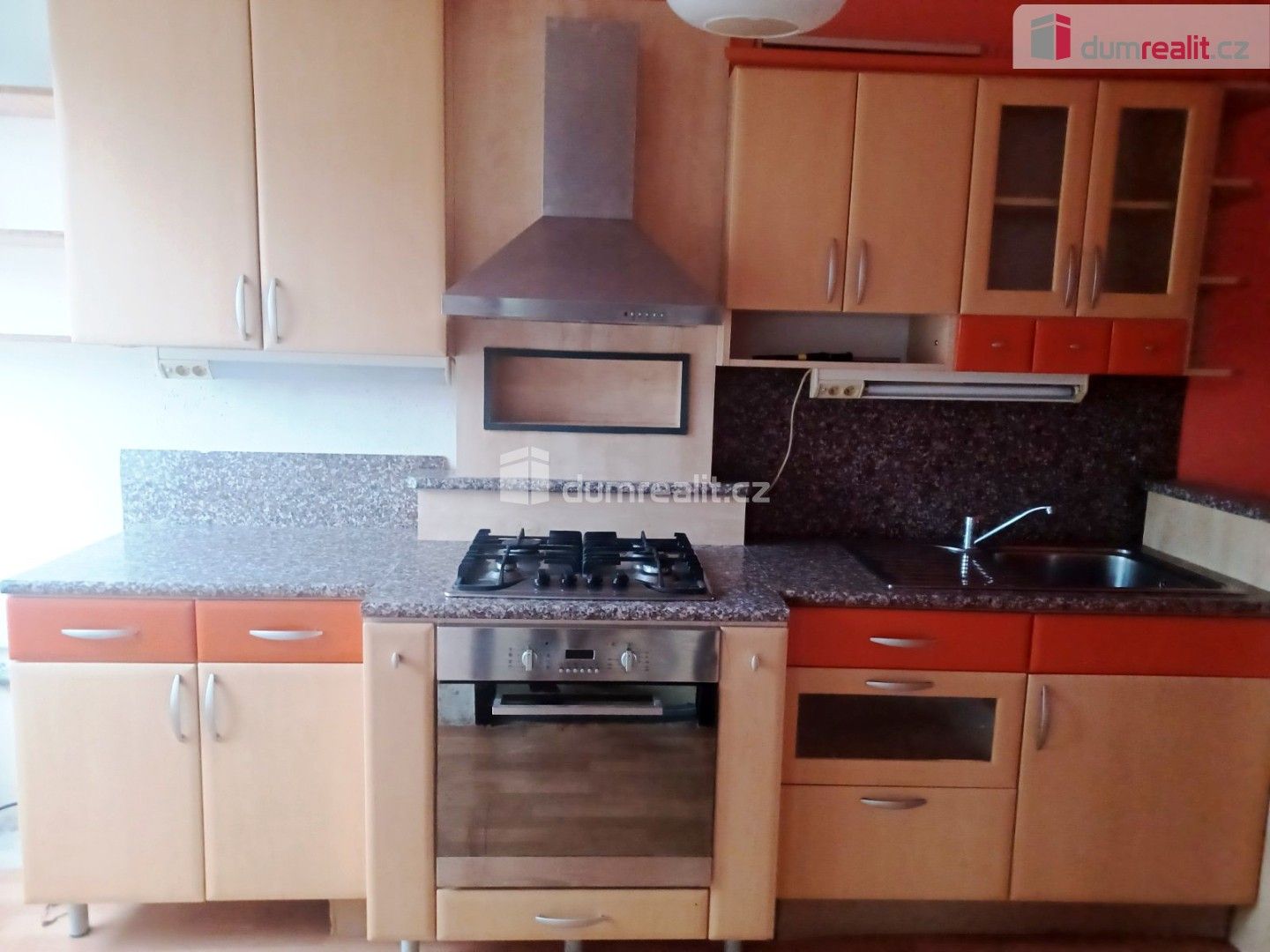 Pronájem bytu 4+1 92 m² - foto 3