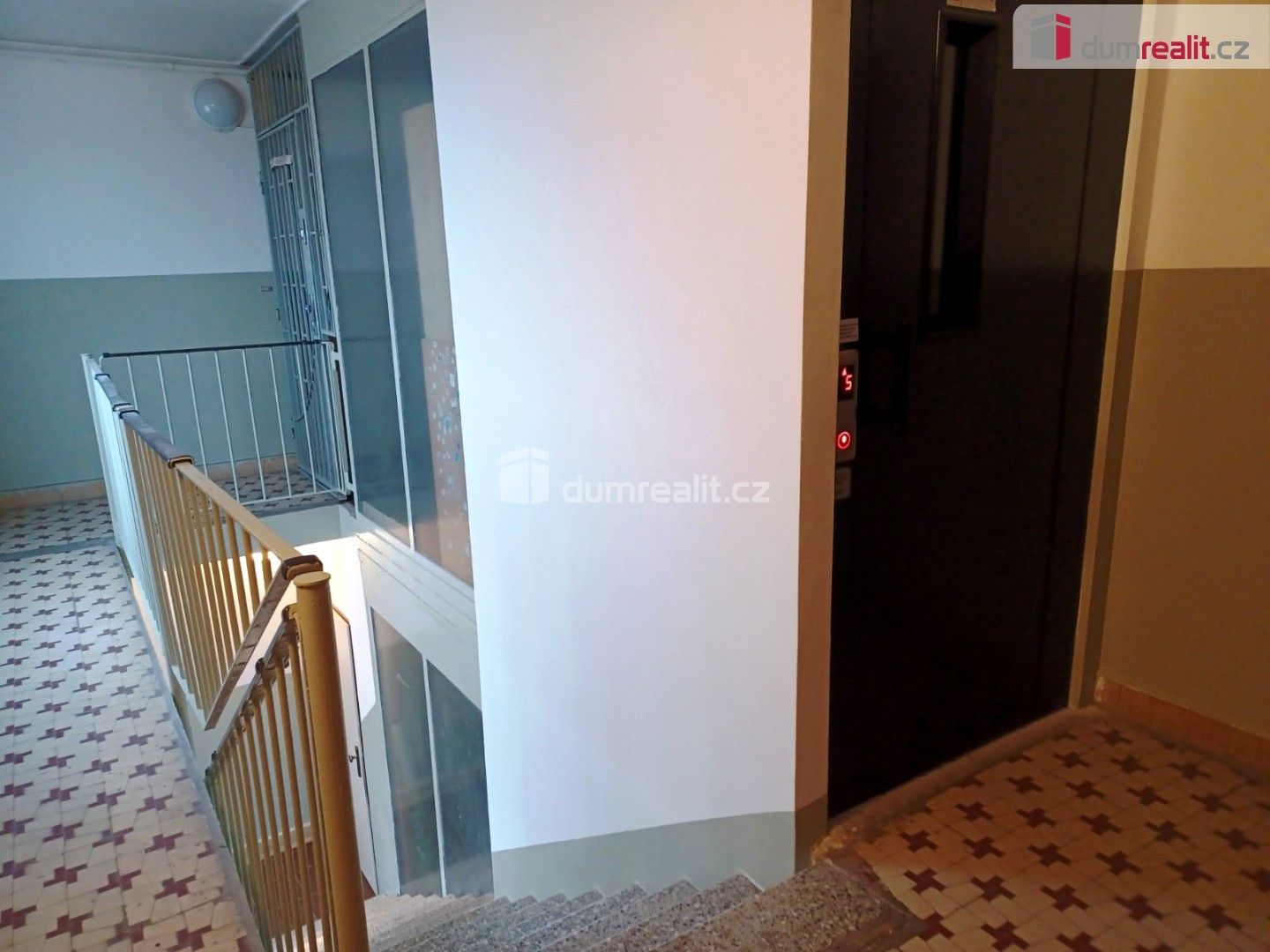 Pronájem bytu 4+1 92 m² - foto 13