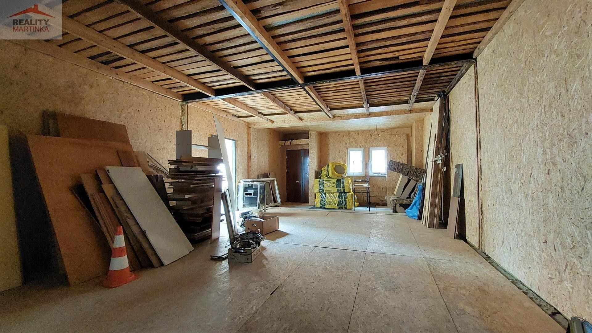 Pronájem nemovitosti 60 m² - foto 1