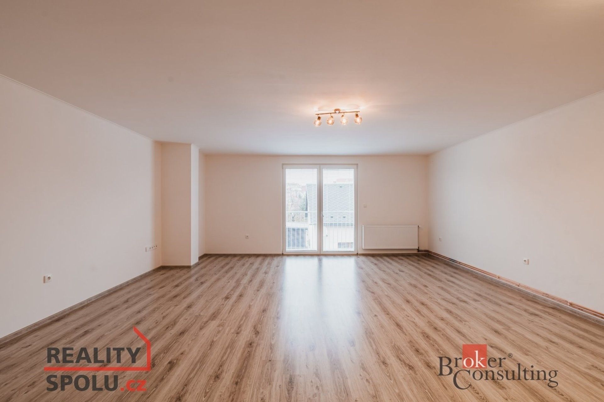 Pronájem bytu 1+kk 54 m² - foto 3